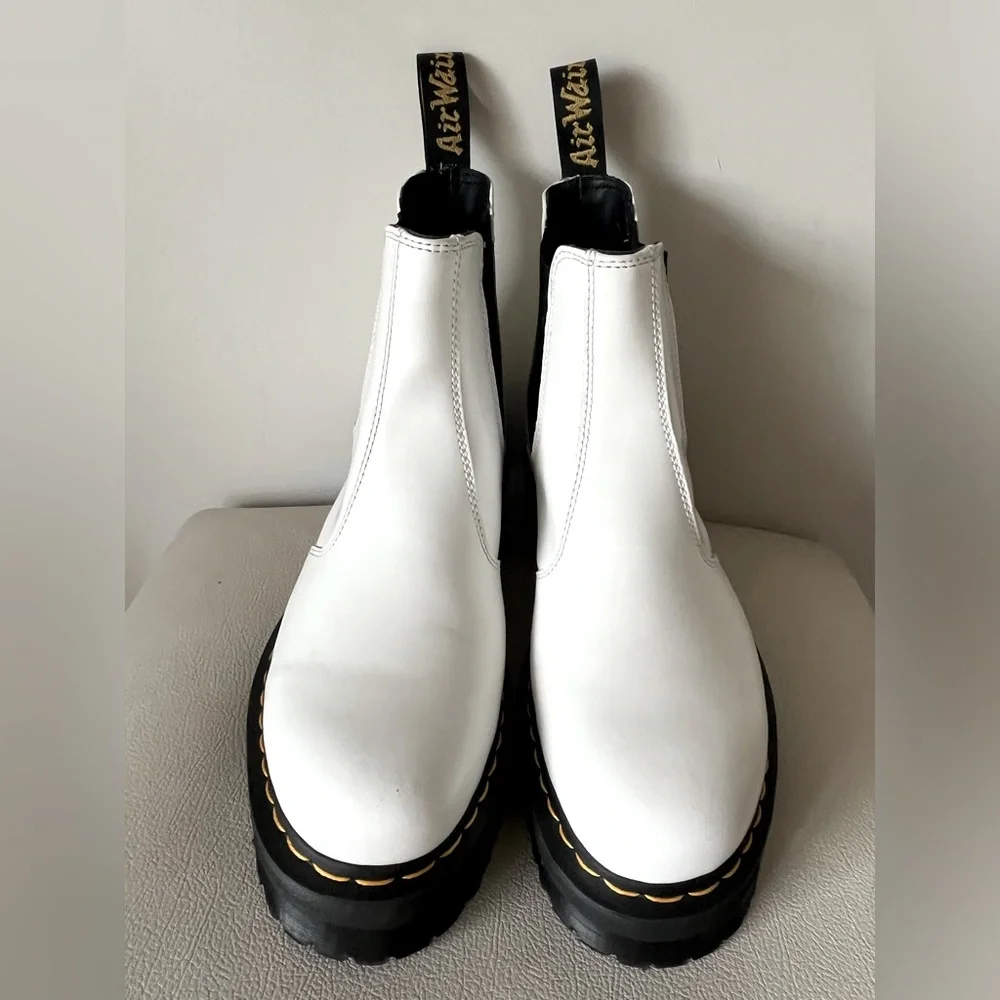 - Dr. Martens 2976 Quad White Platform Chelsea Ankle Boots Size 10